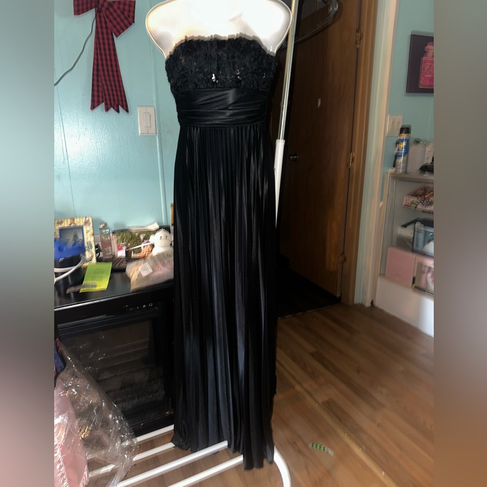 Speechless Black Strapless Dress